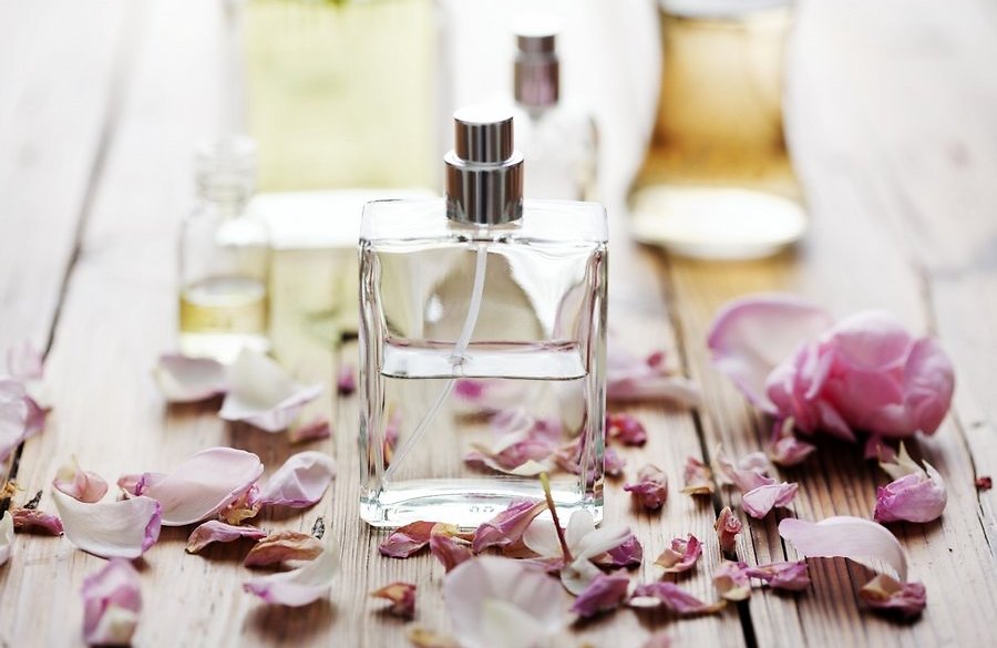 The Art of Fragrant Compositions: Unique Fragrances from the Pros